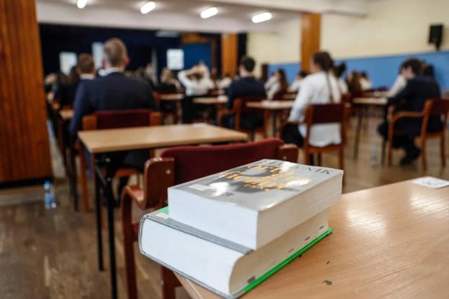 Jak napisać kontekst w rozprawce, aby wzmocnić swoje argumenty Jak napisać kontekst w rozprawce, aby wzmocnić swoje argumenty